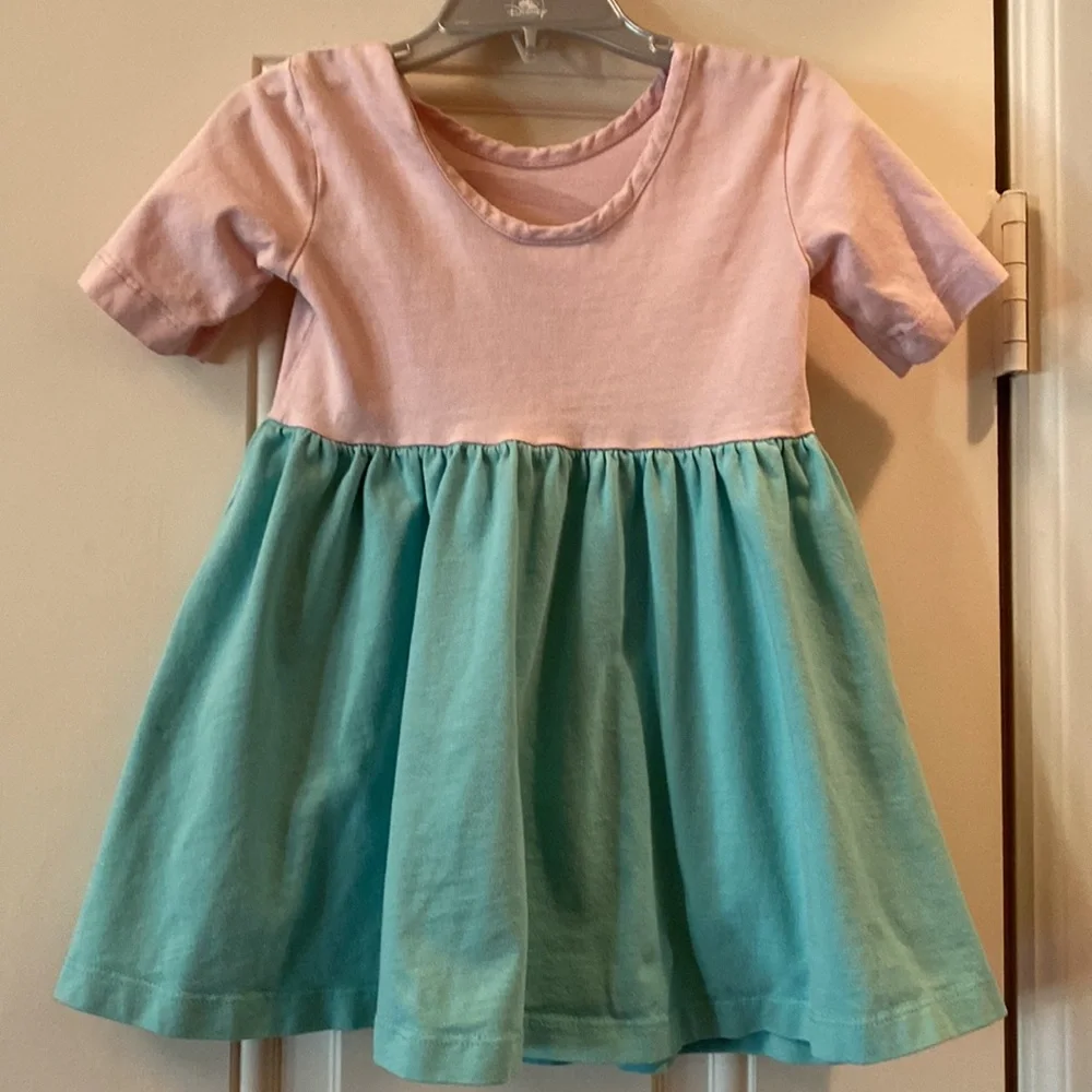 Hanna Andersson/ Disney Mickey Mouse Colorblock Skater Dresx SZ 2T EUC - Picture 2 of 3